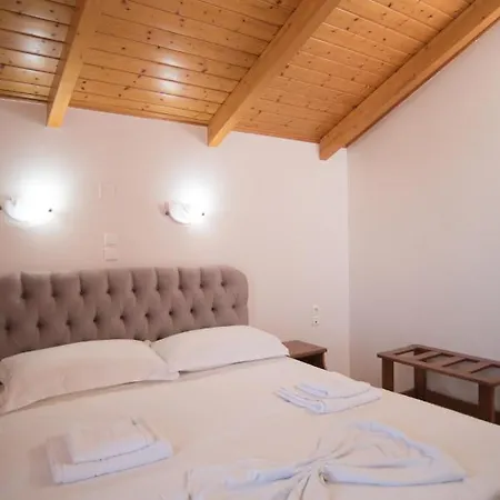 Hotel Oasis Perigiali