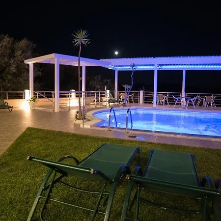 Oasis Hotel 3*