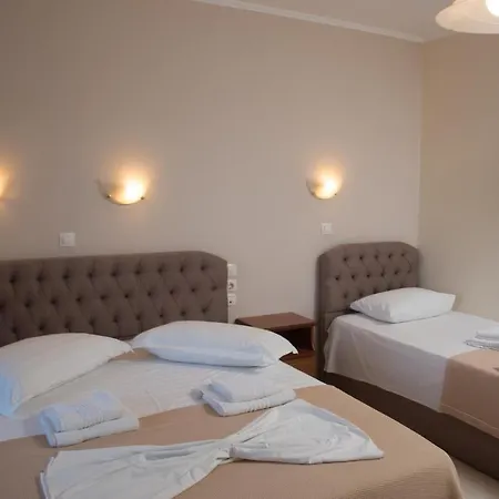 Oasis Hotel Perigiali