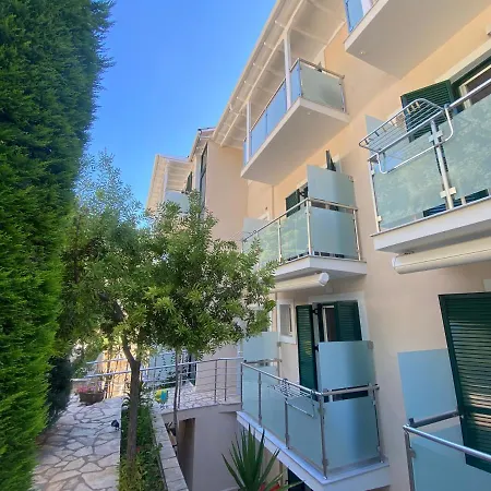 Hotel Oasis Perigiali